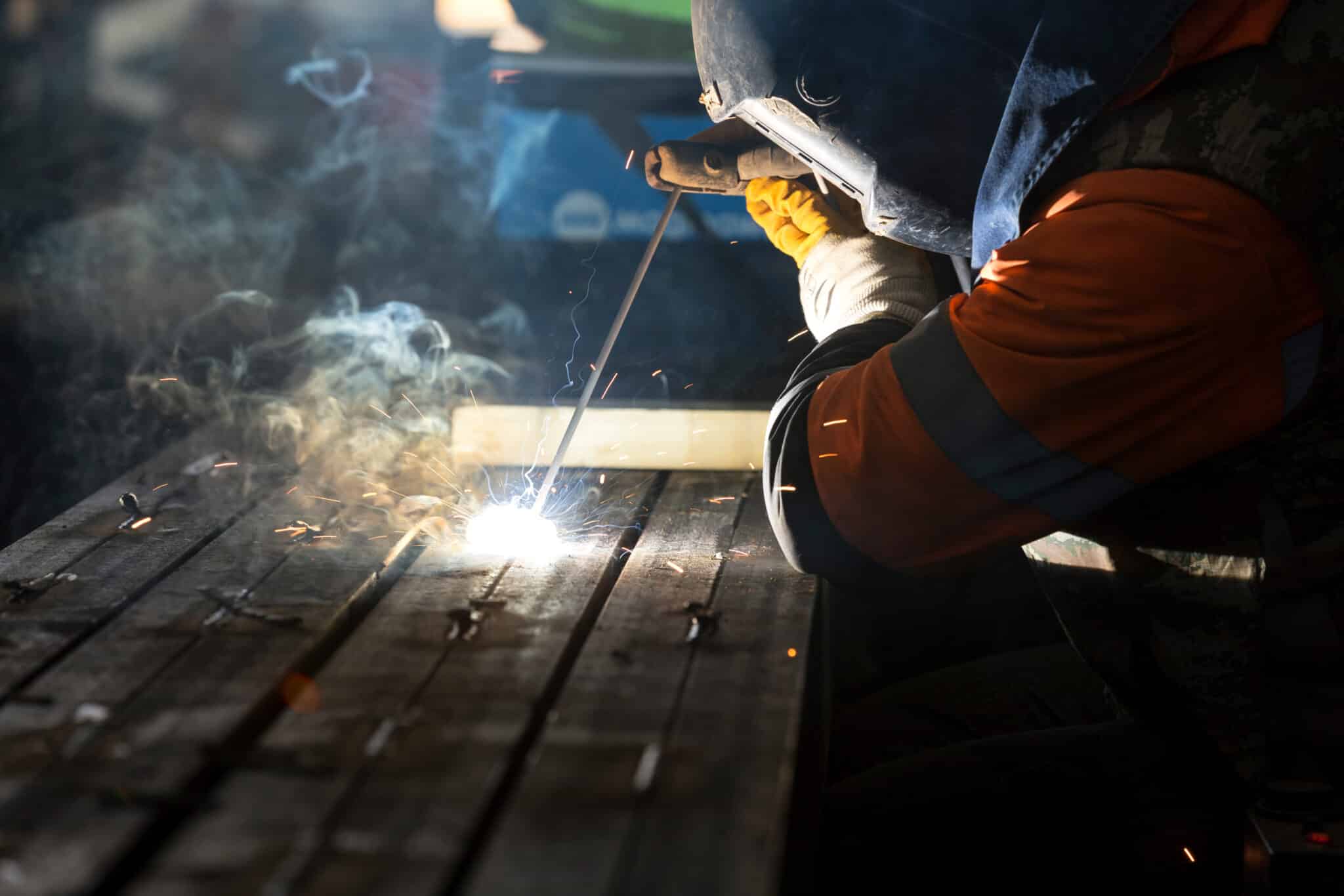 welding burns: what to do and how to treat them